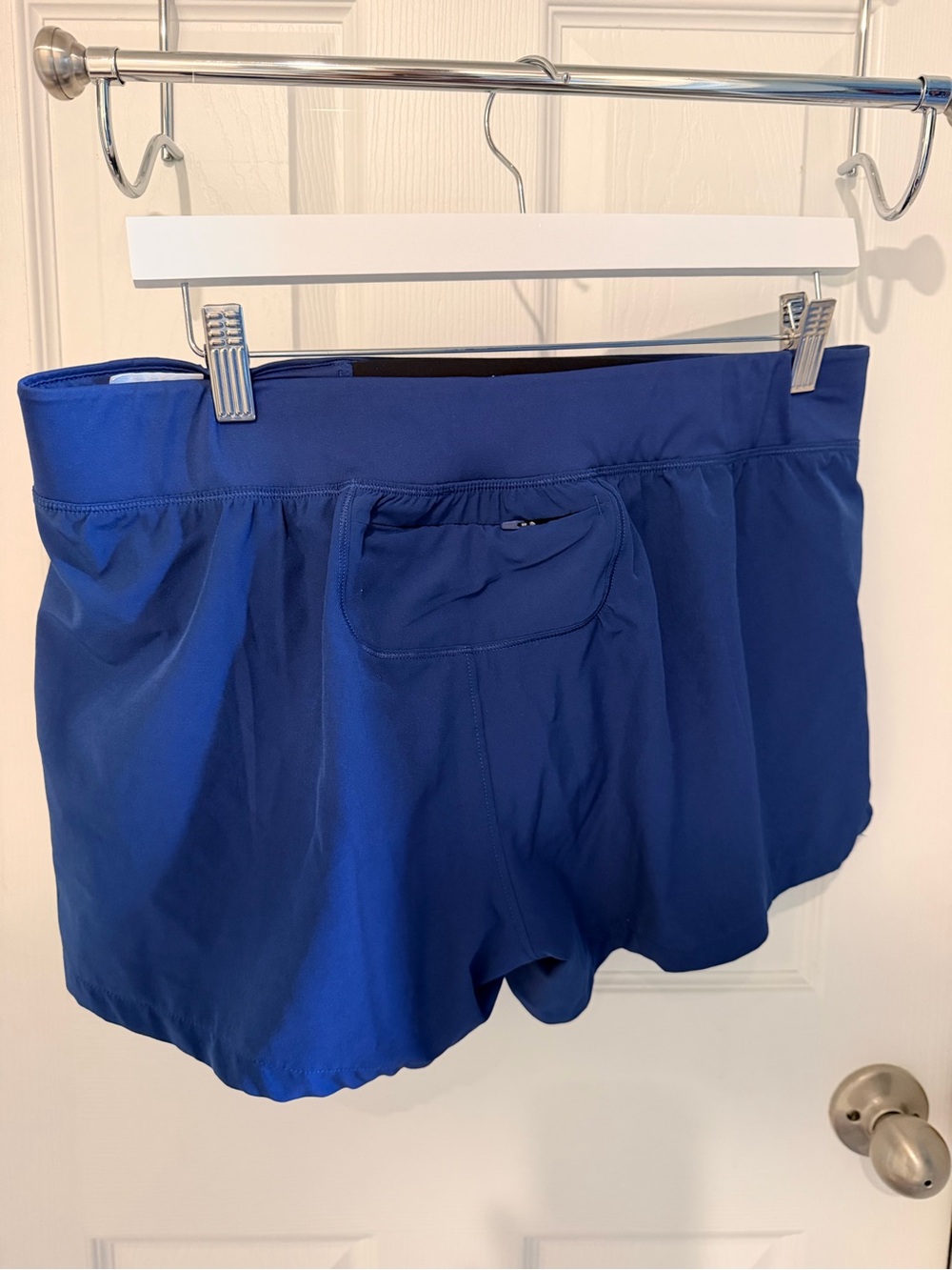 Under Armour Navy and Light Blue Women's Athletic Shorts EUC - Picture 3 of 6